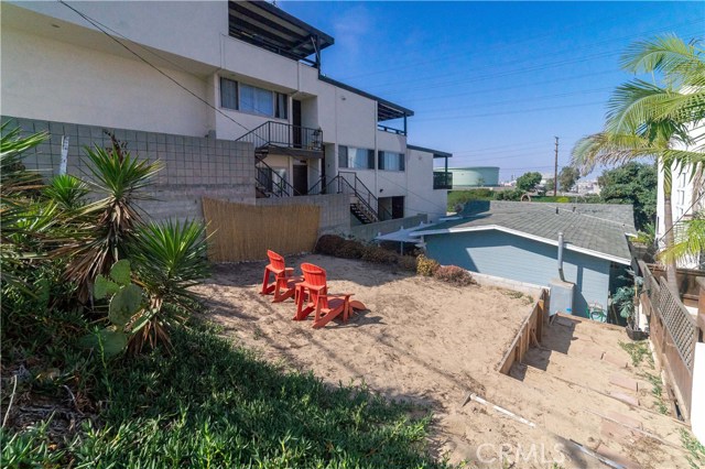 500 Rosecrans Avenue, Manhattan Beach, California 90266, 2 Bedrooms Bedrooms, ,1 BathroomBathrooms,Residential,Sold,Rosecrans,SB21003064