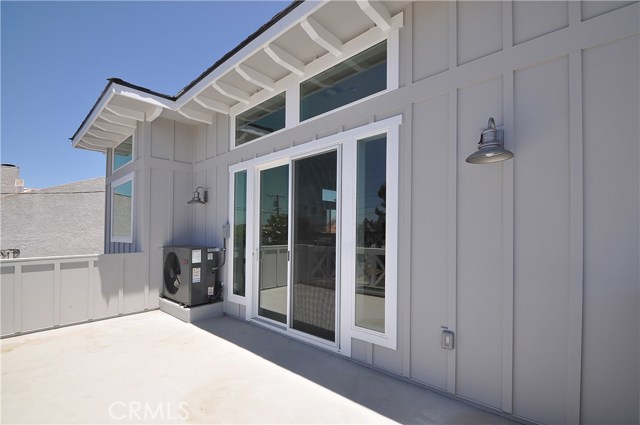 118 Irena Avenue, Redondo Beach, California 90277, 3 Bedrooms Bedrooms, ,2 BathroomsBathrooms,Residential,Sold,Irena,SB18141558