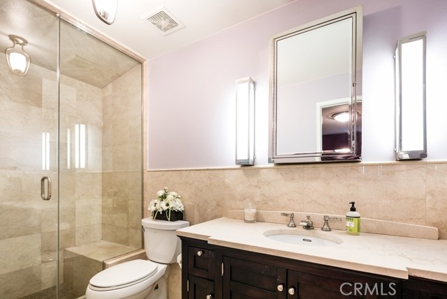 606 Guadalupe Avenue, Redondo Beach, California 90277, 2 Bedrooms Bedrooms, ,Residential,Sold,Guadalupe,PV18085371