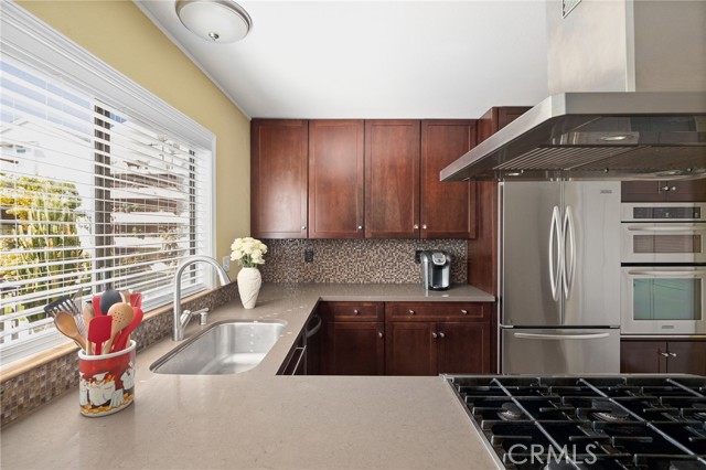 2109 Clark Lane, Redondo Beach, California 90278, 3 Bedrooms Bedrooms, ,3 BathroomsBathrooms,Residential,Sold,Clark,SB21030840