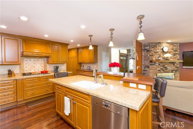 2219 Pullman Lane, Redondo Beach, California 90278, 3 Bedrooms Bedrooms, ,3 BathroomsBathrooms,Residential,Sold,Pullman,SB21008697