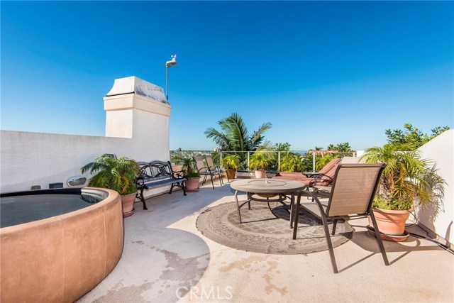 233 Helberta Avenue, Redondo Beach, California 90277, 4 Bedrooms Bedrooms, ,2 BathroomsBathrooms,Residential,Sold,Helberta,PV18006968