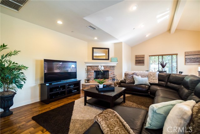 2413 Rockefeller Lane, Redondo Beach, California 90278, 3 Bedrooms Bedrooms, ,2 BathroomsBathrooms,Residential,Sold,Rockefeller,SB18266736