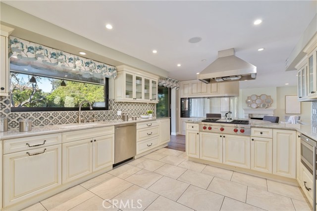19 Misty Acres Road, Rolling Hills Estates, California 90274, 5 Bedrooms Bedrooms, ,2 BathroomsBathrooms,Residential,Sold,Misty Acres,PV21019854