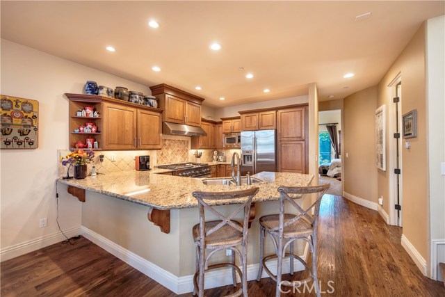 Chefs kitchen opens to the dining area and living room...perfect for entertaining