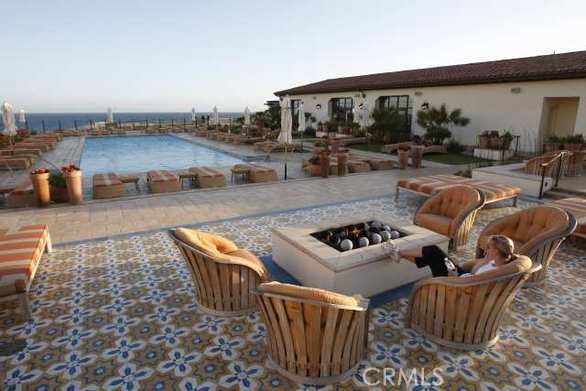 Terranea Spa pool, with its spectacular location at the edge of the ocean.