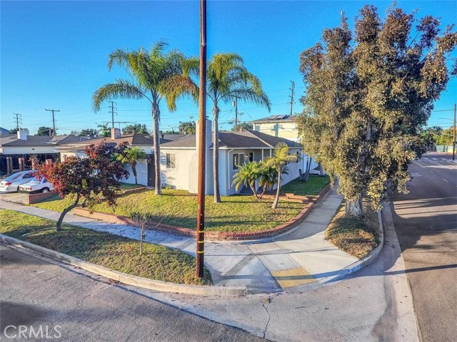 1651 23rd Street, Manhattan Beach, California 90266, 3 Bedrooms Bedrooms, ,1 BathroomBathrooms,Residential,Sold,23rd,PV20240193