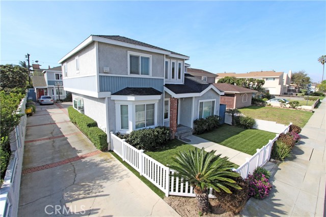 2416 Voorhees Avenue, Redondo Beach, California 90278, 3 Bedrooms Bedrooms, ,2 BathroomsBathrooms,Residential,Sold,Voorhees,PW17063870