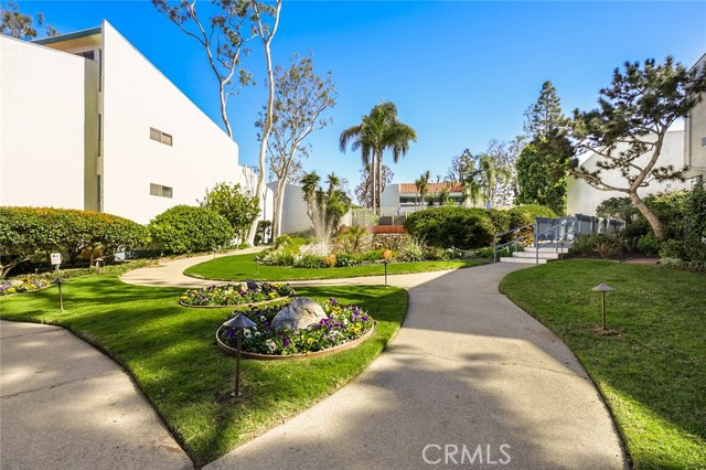 635 Prospect Avenue, Redondo Beach, California 90277, 2 Bedrooms Bedrooms, ,2 BathroomsBathrooms,Residential,Sold,Prospect,SB18039521