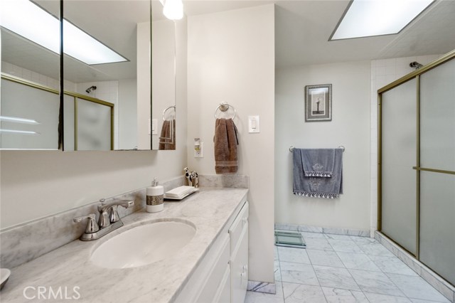 512 Green Lane, Redondo Beach, California 90278, 4 Bedrooms Bedrooms, ,3 BathroomsBathrooms,Residential,Sold,Green,SP19175465