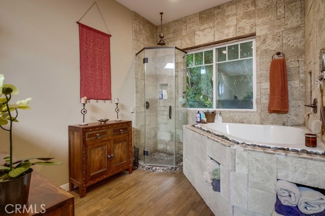 1019 Spencer Street, Redondo Beach, California 90277, 2 Bedrooms Bedrooms, ,1 BathroomBathrooms,Residential,Sold,Spencer,SB17195188