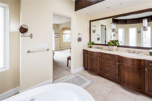 301 Homer Street, Manhattan Beach, California 90266, 3 Bedrooms Bedrooms, ,3 BathroomsBathrooms,Residential,Sold,Homer,SB19074682