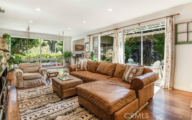 17 Seahurst Road, Rolling Hills Estates, California 90274, 5 Bedrooms Bedrooms, ,5 BathroomsBathrooms,Residential,Sold,Seahurst,PV20141601