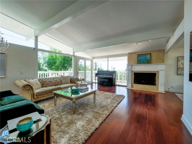 18 Ranchview Road, Rolling Hills Estates, California 90274, 3 Bedrooms Bedrooms, ,2 BathroomsBathrooms,Residential,Sold,Ranchview,PV21166357