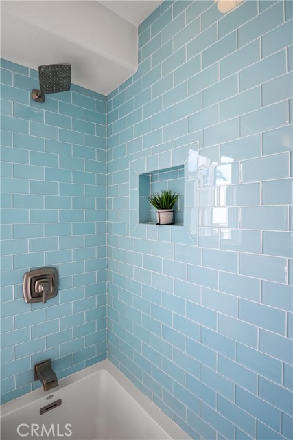 2322 Laurel Bluff Drive, Manhattan Beach, California 90266, 4 Bedrooms Bedrooms, ,3 BathroomsBathrooms,Residential,Sold,Laurel Bluff,SB21167191