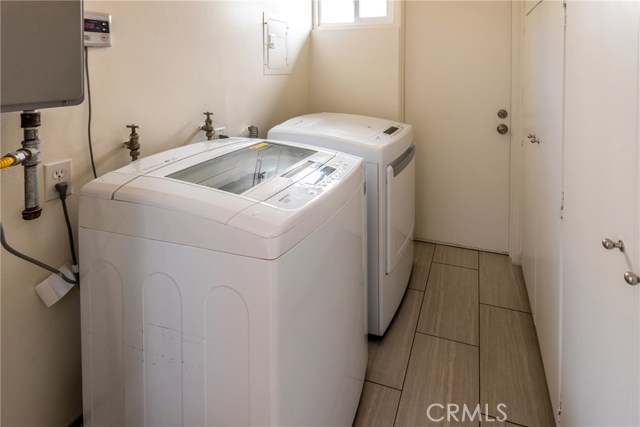 852 18th, Manhattan Beach, California 90266, 4 Bedrooms Bedrooms, ,1 BathroomBathrooms,Residential,Sold,18th,SB20139694