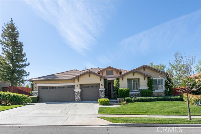 Detail Gallery Image 1 of 1 For 34847 Maplewood Ln, Yucaipa,  CA 92399 - 4 Beds | 2/1 Baths