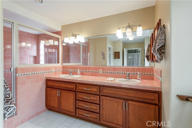 595 31st Street, Manhattan Beach, California 90266, 4 Bedrooms Bedrooms, ,1 BathroomBathrooms,Residential,Sold,31st,SB20193425