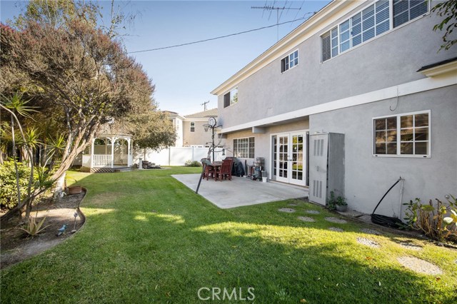 608 Faye Lane, Redondo Beach, California 90277, 4 Bedrooms Bedrooms, ,1 BathroomBathrooms,Residential,Sold,Faye,SB20214694