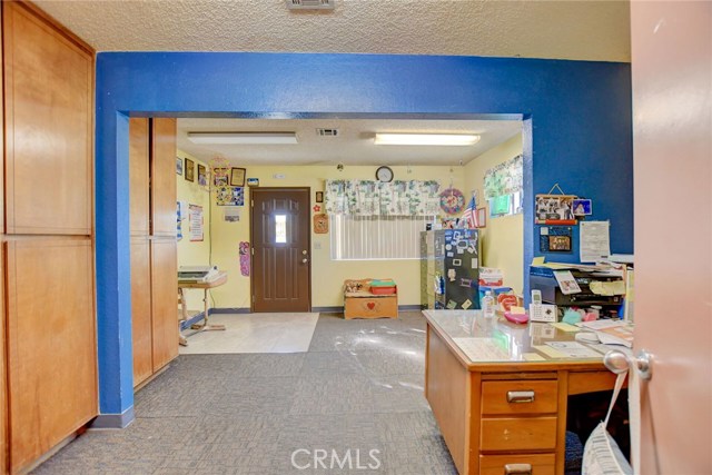 National Trails, 92342, ,Commercial,For Sale,National Trails,CV20180821