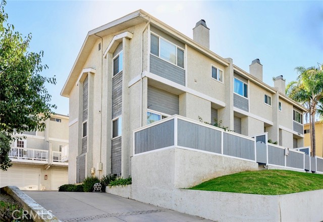 1916 Mathews Avenue, Redondo Beach, California 90278, 2 Bedrooms Bedrooms, ,1 BathroomBathrooms,Residential,Sold,Mathews,SB19255993