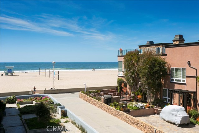 733 Beach Drive, Hermosa Beach, California 90254, 4 Bedrooms Bedrooms, ,3 BathroomsBathrooms,Residential,Sold,Beach,SB17071813