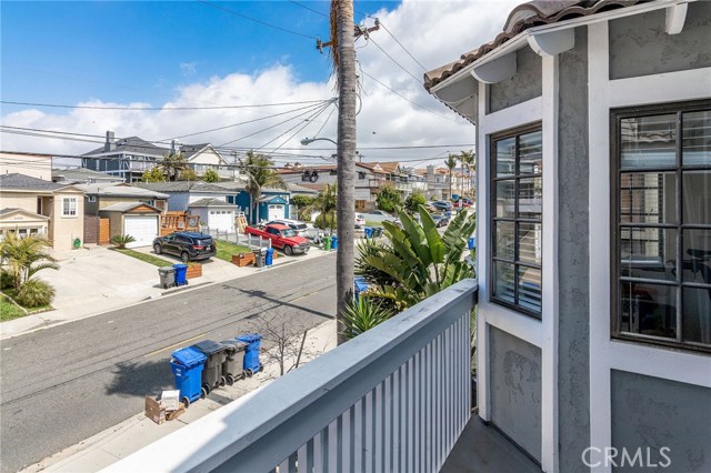 1630 Haynes Lane, Redondo Beach, California 90278, 4 Bedrooms Bedrooms, ,2 BathroomsBathrooms,Residential,Sold,Haynes,SB20070161