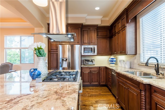 610 Juanita Avenue, Redondo Beach, California 90277, 4 Bedrooms Bedrooms, ,3 BathroomsBathrooms,Residential,Sold,Juanita,PV17121726