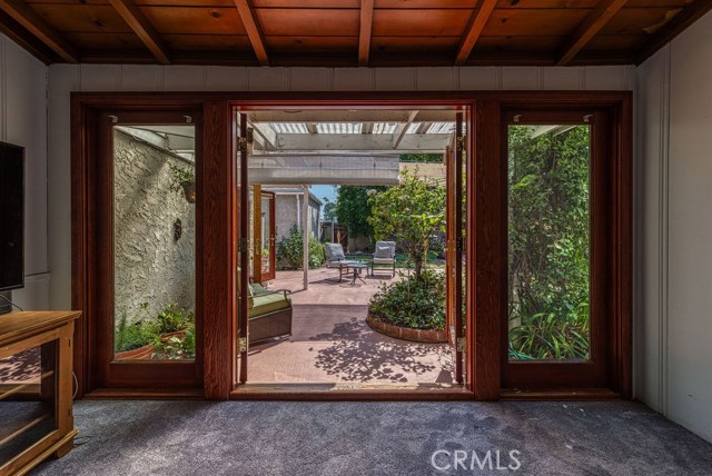 3 Bed Home for Sale in Sherman Oaks, California