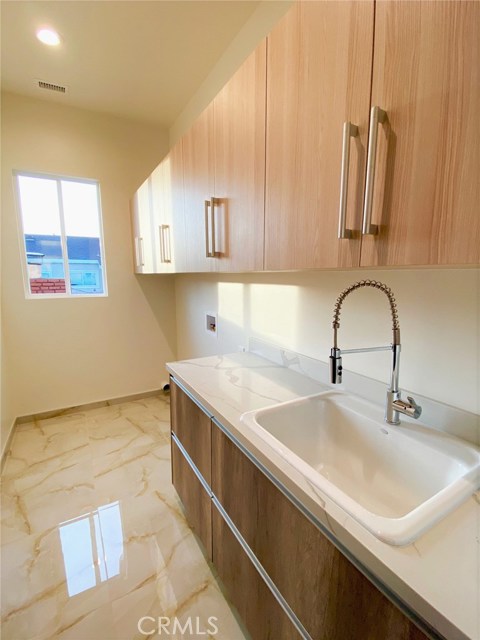 2508 Harriman, Redondo Beach, California 90278, 4 Bedrooms Bedrooms, ,3 BathroomsBathrooms,Residential,Sold,Harriman,SB19285945