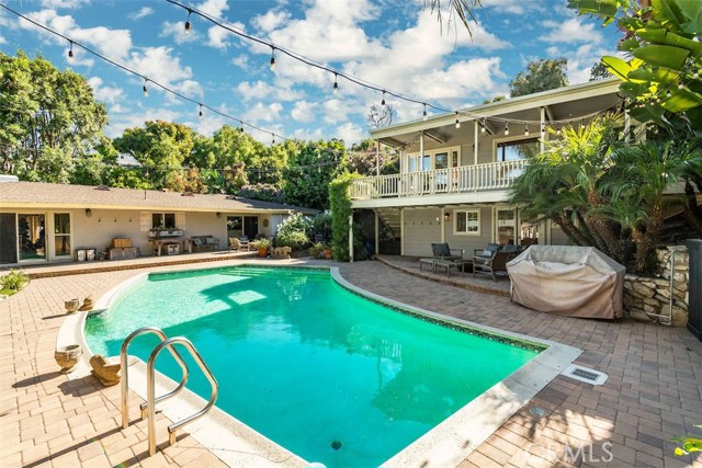 17 Seahurst Road, Rolling Hills Estates, California 90274, 5 Bedrooms Bedrooms, ,5 BathroomsBathrooms,Residential,Sold,Seahurst,PV20141601