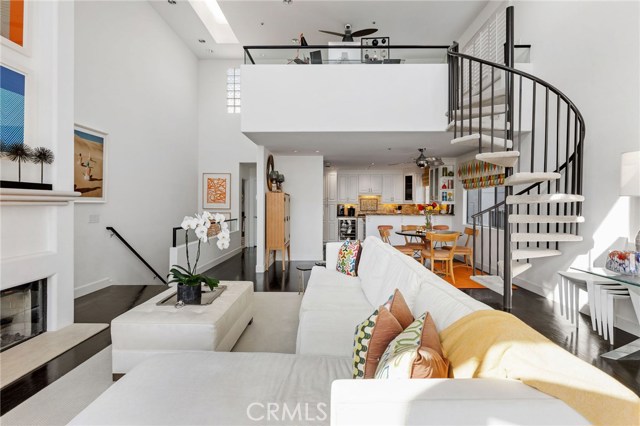 720 Manhattan Beach Boulevard, Manhattan Beach, California 90266, 2 Bedrooms Bedrooms, ,2 BathroomsBathrooms,Residential,Sold,Manhattan Beach,SB20242786