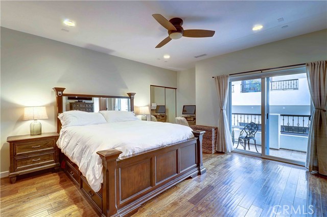 121 Guadalupe Avenue, Redondo Beach, California 90277, 4 Bedrooms Bedrooms, ,3 BathroomsBathrooms,Residential,Sold,Guadalupe,PV19189525