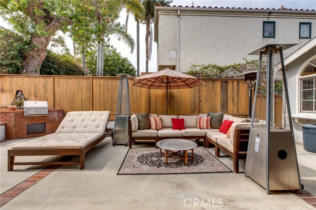 720 36th Street, Manhattan Beach, California 90266, 3 Bedrooms Bedrooms, ,2 BathroomsBathrooms,Residential,Sold,36th,SB19043240