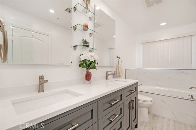 2620 Voorhees Avenue, Redondo Beach, California 90278, 3 Bedrooms Bedrooms, ,3 BathroomsBathrooms,Residential,Sold,Voorhees,SB20129080