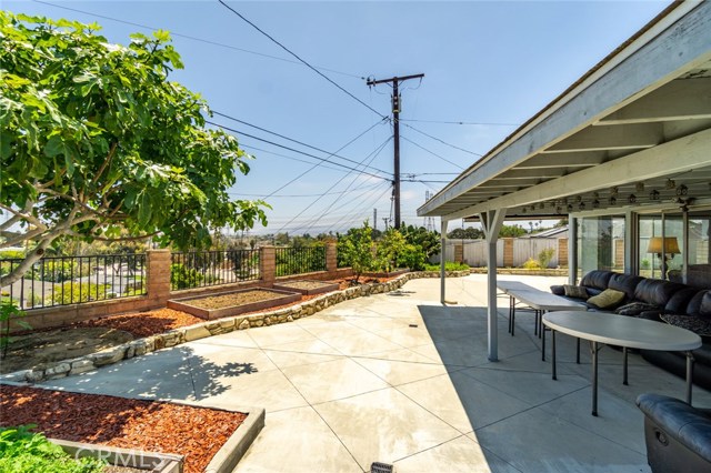 512 Green Lane, Redondo Beach, California 90278, 4 Bedrooms Bedrooms, ,3 BathroomsBathrooms,Residential,Sold,Green,SP19175465