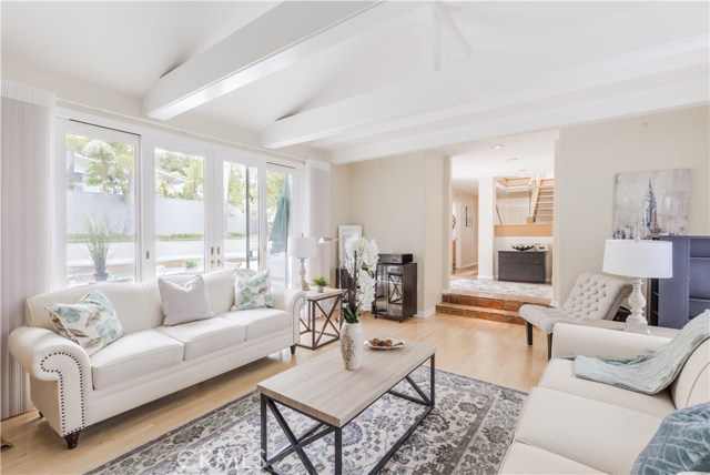 1812 Via Estudillo, Palos Verdes Estates, California 90274, 4 Bedrooms Bedrooms, ,3 BathroomsBathrooms,Residential,Sold,Via Estudillo,SB17065714