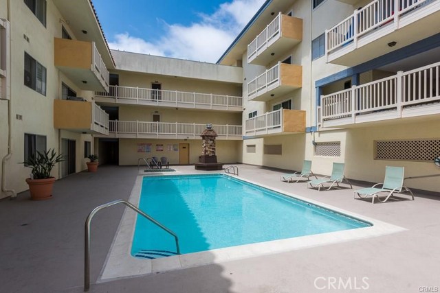 1707 Pacific Coast Highway, Hermosa Beach, California 90254, 1 Bedroom Bedrooms, ,1 BathroomBathrooms,Residential,Sold,Pacific Coast Highway,SB18147595