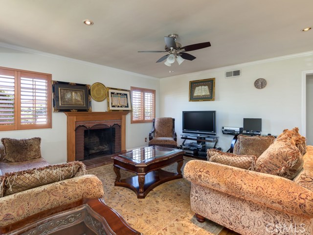 2421 Sebald Avenue, Redondo Beach, California 90278, 3 Bedrooms Bedrooms, ,1 BathroomBathrooms,Residential,Sold,Sebald,SB19080953