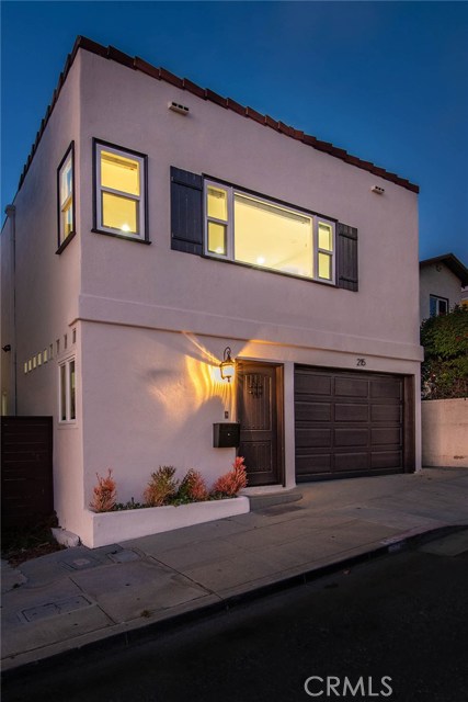 215 Longfellow Avenue, Hermosa Beach, California 90254, 3 Bedrooms Bedrooms, ,2 BathroomsBathrooms,Residential,Sold,Longfellow,SB20035958