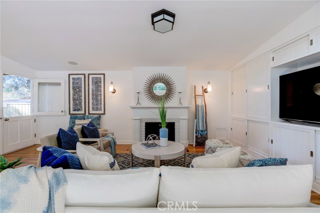 1906 Flournoy Road, Manhattan Beach, California 90266, 4 Bedrooms Bedrooms, ,2 BathroomsBathrooms,Residential,Sold,Flournoy,SB20175841