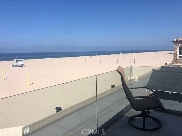 12 The Strand, Hermosa Beach, California 90254, 3 Bedrooms Bedrooms, ,3 BathroomsBathrooms,Residential,Sold,The Strand,SB20073383