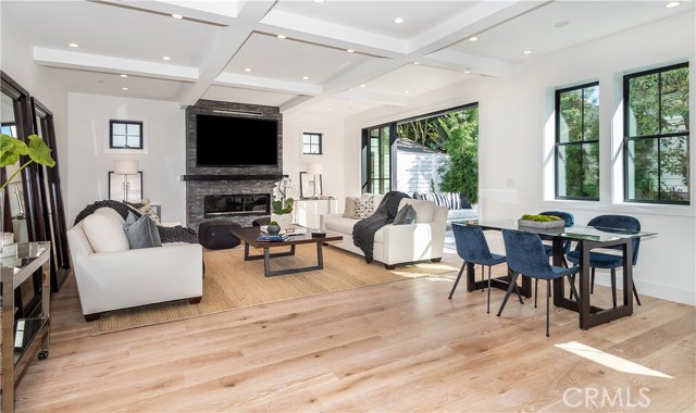 856 14th Street, Manhattan Beach, California 90266, 5 Bedrooms Bedrooms, ,5 BathroomsBathrooms,Residential,Sold,14th,SB18245508