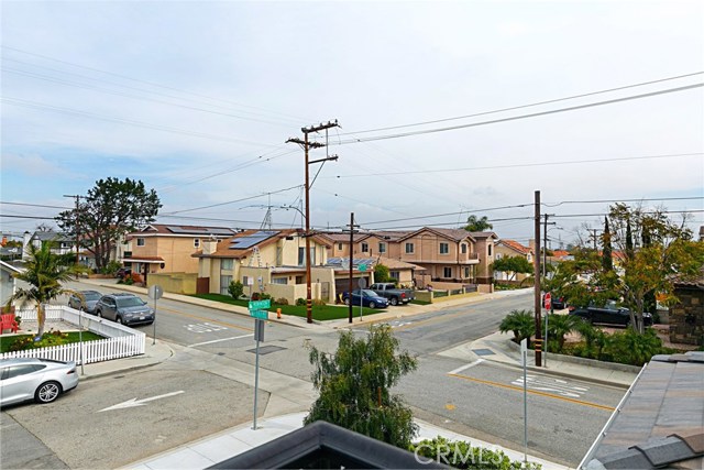1934 Robinson Street, Redondo Beach, California 90278, 5 Bedrooms Bedrooms, ,4 BathroomsBathrooms,Residential,Sold,Robinson,OC19044344