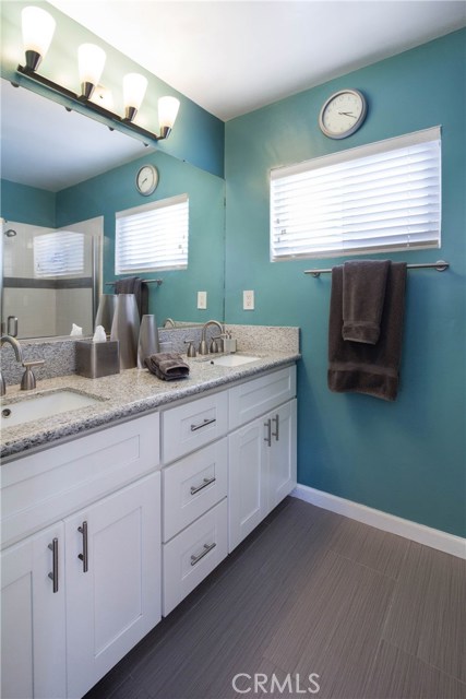 1301 19th Street, Manhattan Beach, California 90266, 3 Bedrooms Bedrooms, ,2 BathroomsBathrooms,Residential,Sold,19th,SB17057029