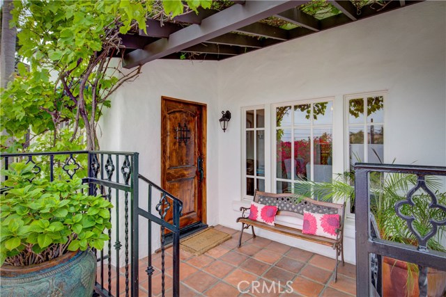 1236 3rd Street, Hermosa Beach, California 90254, 2 Bedrooms Bedrooms, ,Residential,Sold,3rd,SB19113677