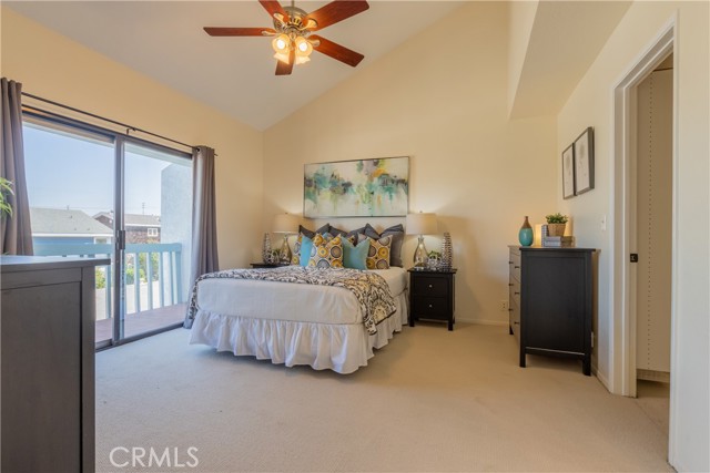 1916 Carnegie Lane, Redondo Beach, California 90278, 3 Bedrooms Bedrooms, ,2 BathroomsBathrooms,Residential,Sold,Carnegie,SB21008492