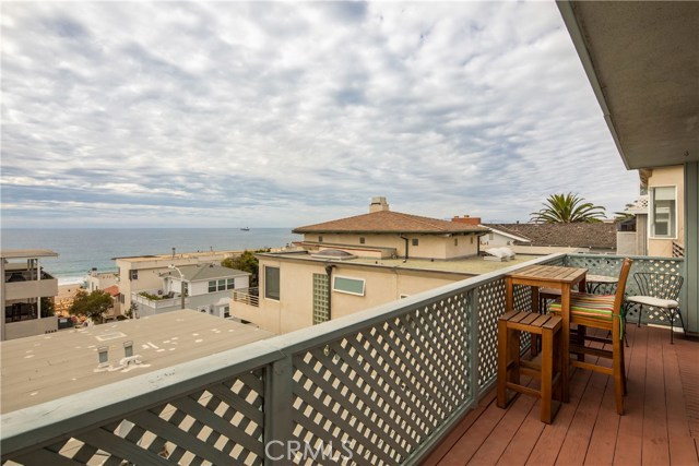 3309 Bayview Drive, Manhattan Beach, California 90266, 3 Bedrooms Bedrooms, ,3 BathroomsBathrooms,Residential,Sold,Bayview,SB20235849