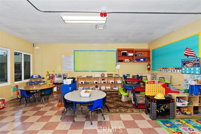 Lynwood, ,Commercial,For Sale,Lynwood,CV20155528