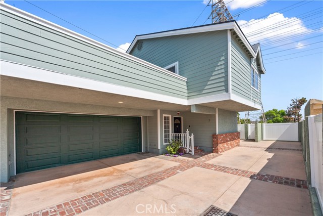 2715 Grant Avenue, Redondo Beach, California 90278, 3 Bedrooms Bedrooms, ,2 BathroomsBathrooms,Residential,Sold,Grant,SB21124171